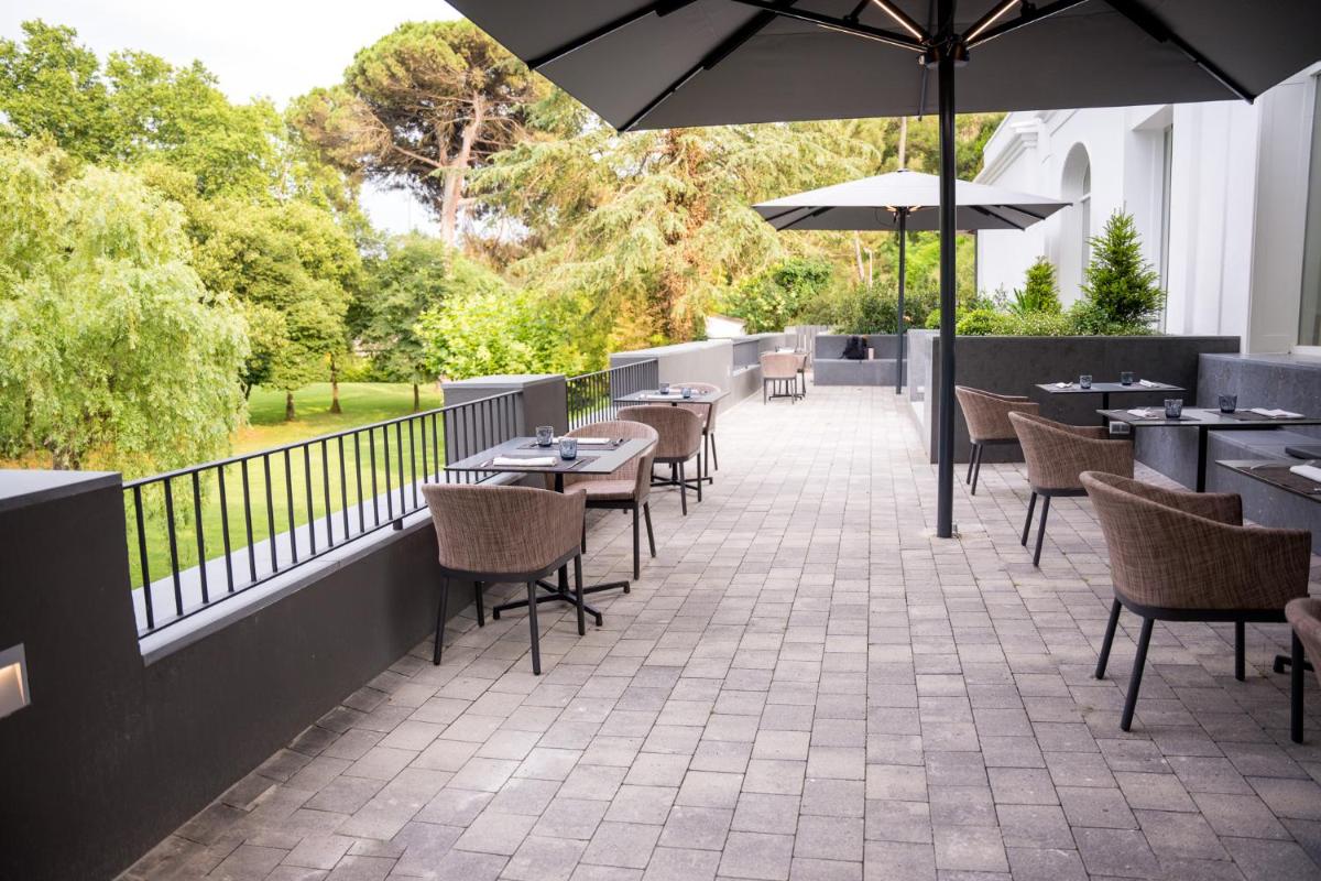 Un balcón o terraza de Hotel Balneari Termes Orion