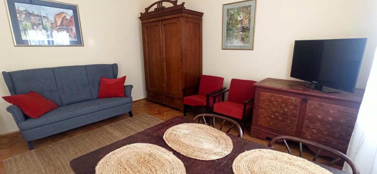 Pokoje Kwaskowa Góra 24 - Housity