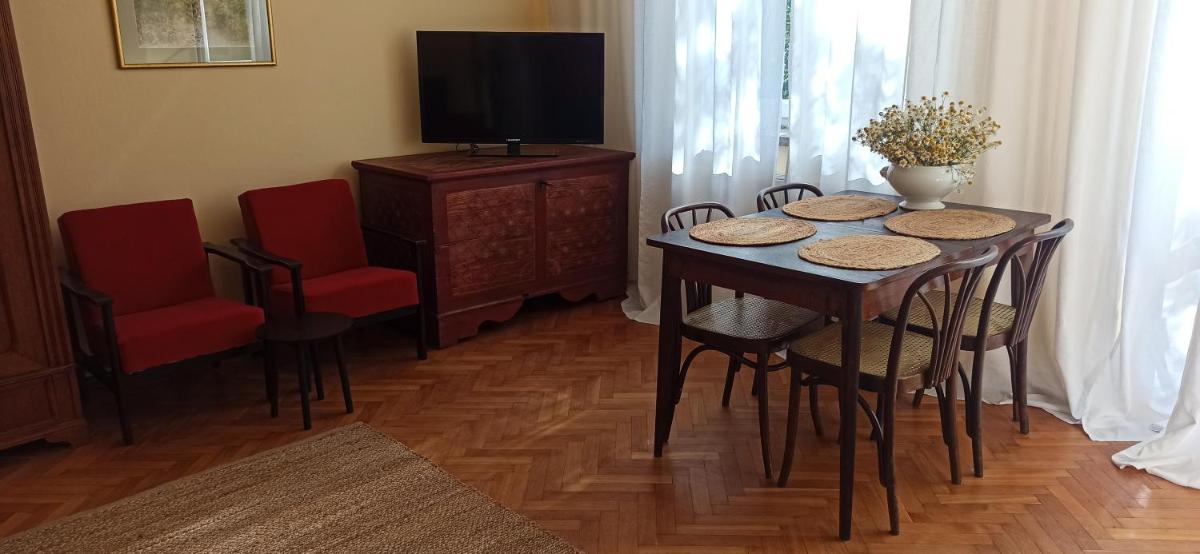 Pokoje Kwaskowa Góra 24 - Housity