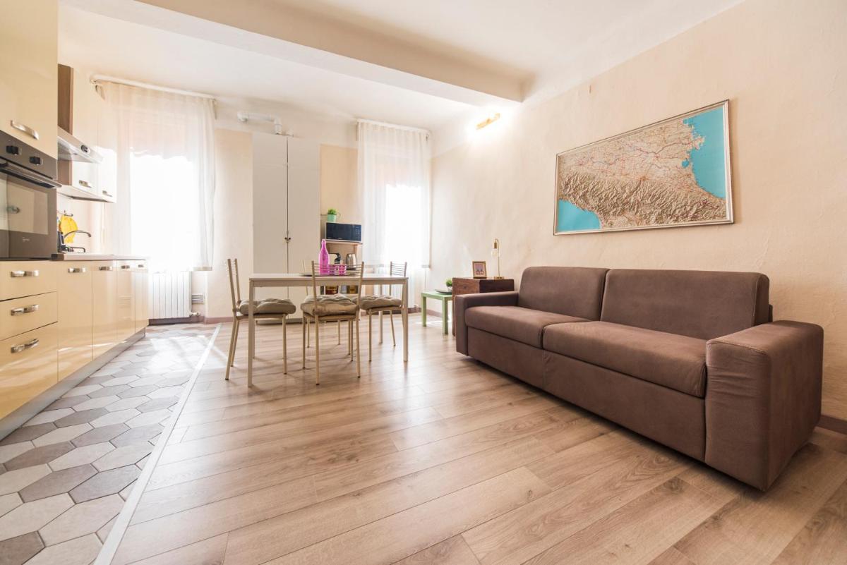 Reggio Center Lovely Apartments - Hizvo