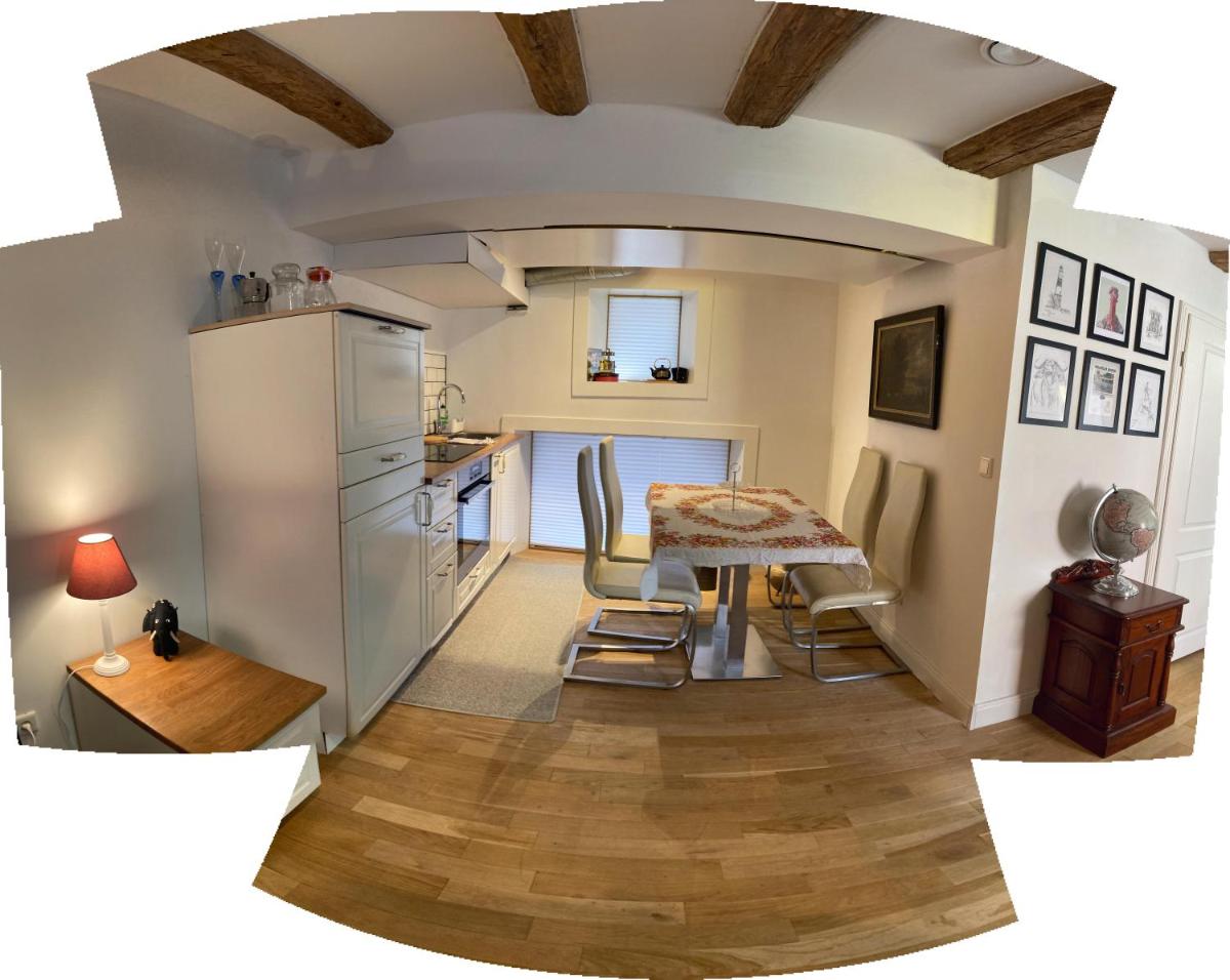 wunderschöne Ferienwohnung in Winterhausen mit Küche, Bad und Piano - Housity