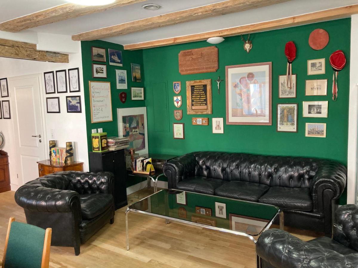 wunderschöne Ferienwohnung in Winterhausen mit Küche, Bad und Piano - Housity