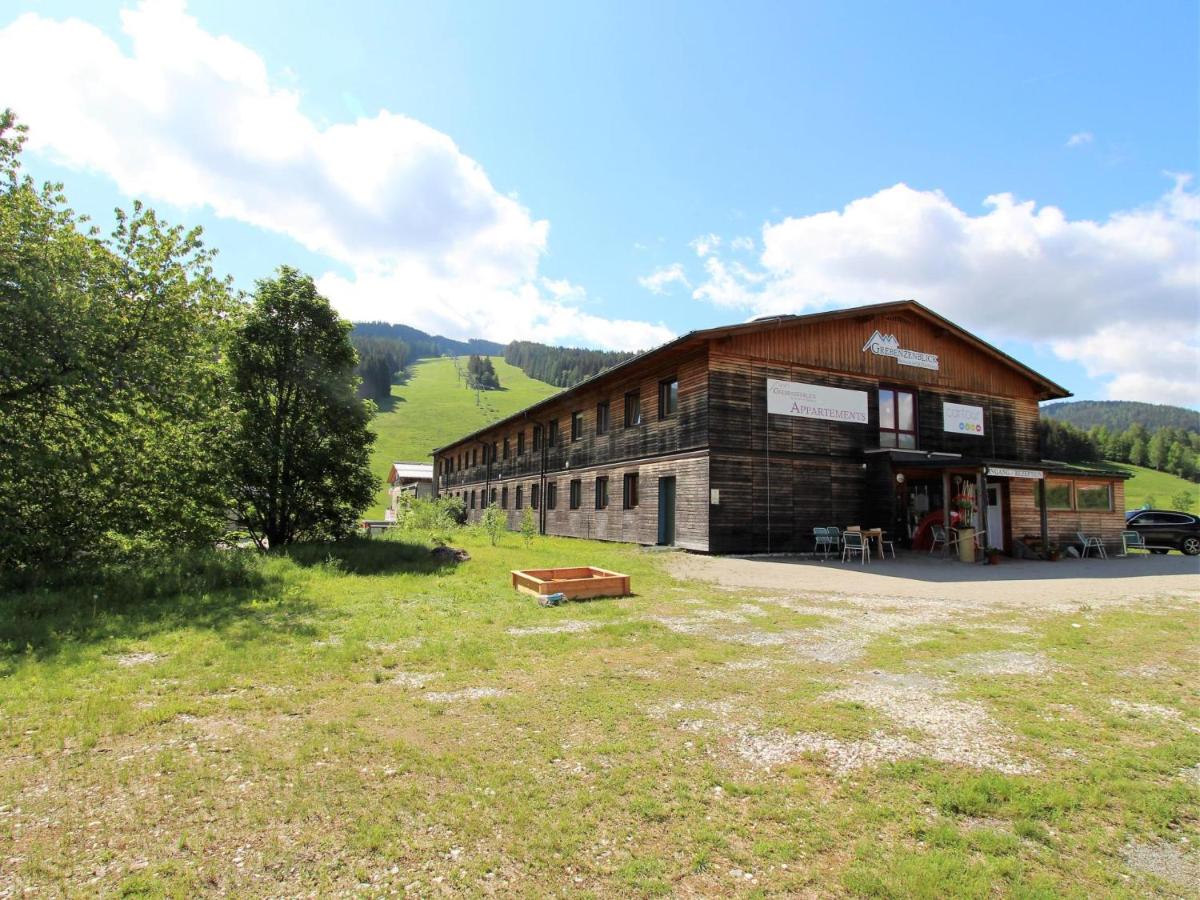 Grebenzenblick - Housity
