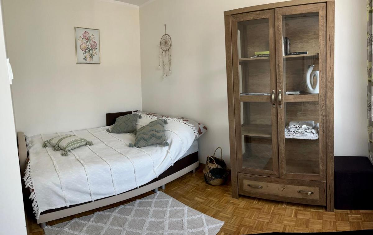 Apartament Omega I - Housity