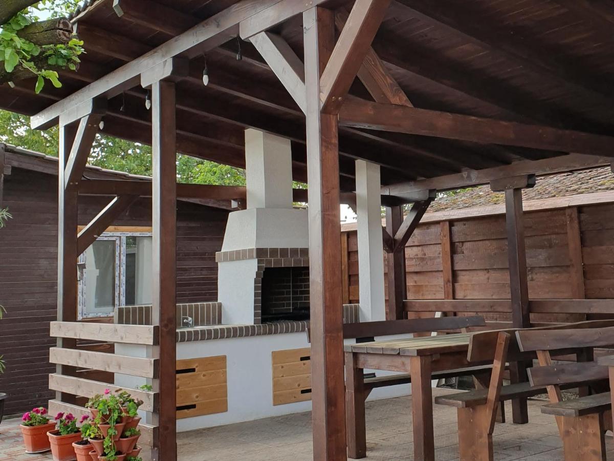 Pensiunea Aurelia - Housity