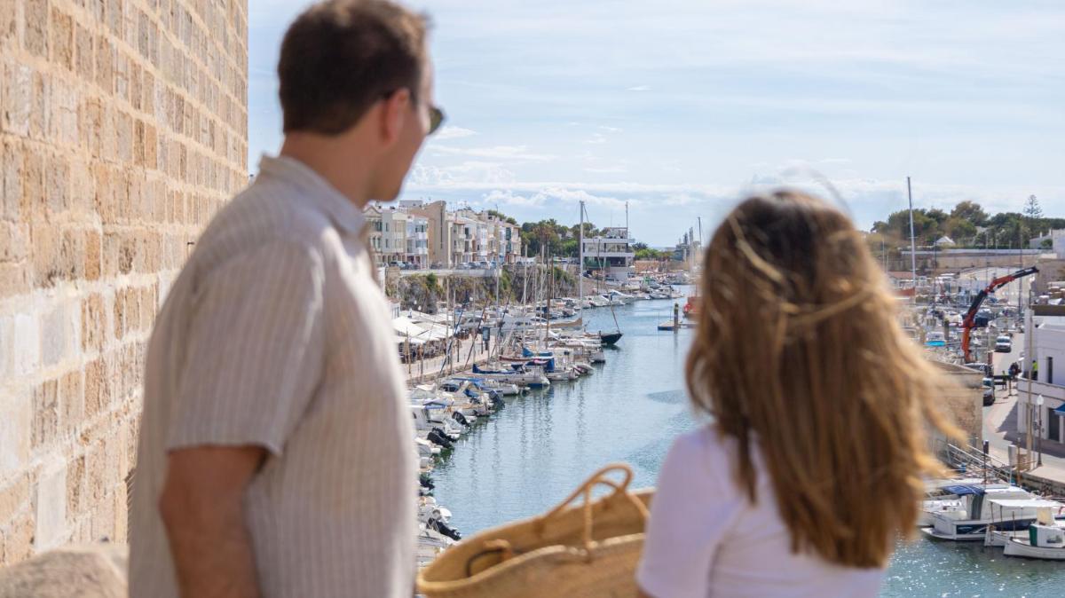 Clientes alojados en Seth Port Ciutadella