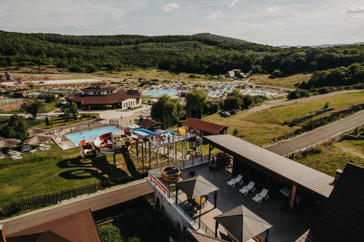 Suzanne Băile Figa- camere tip hotel - Hizvo