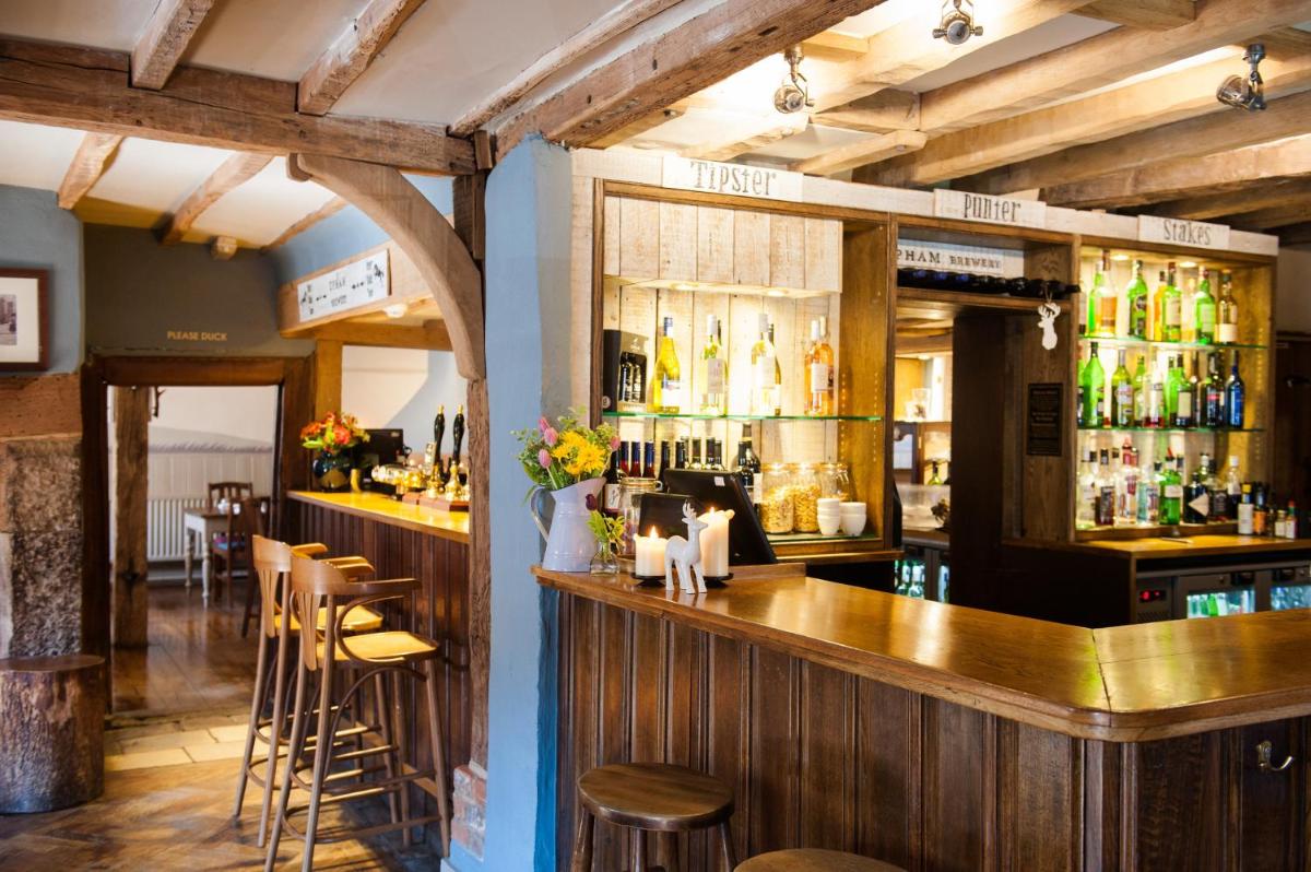The White Hart, South Harting - Housity