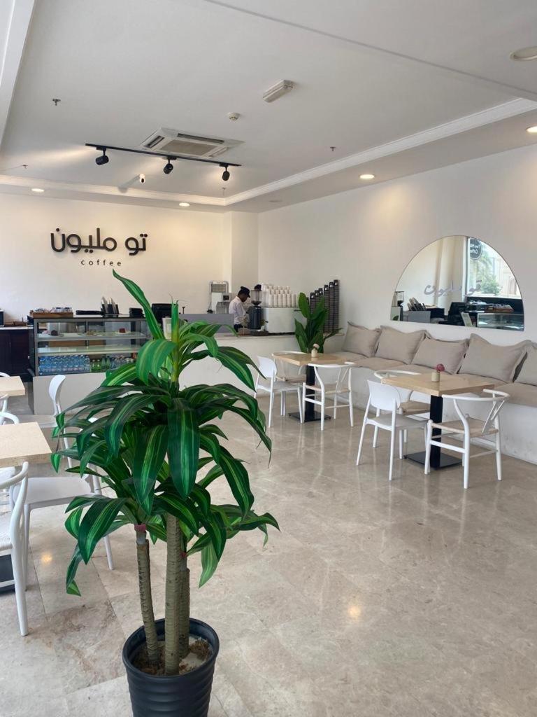Suitetrails - Salalah Royal Hotel Suites