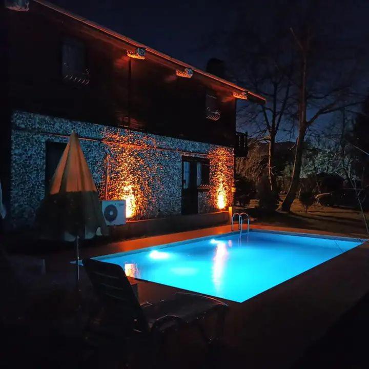 Sapanca Vi̇lla Bahce - Housity