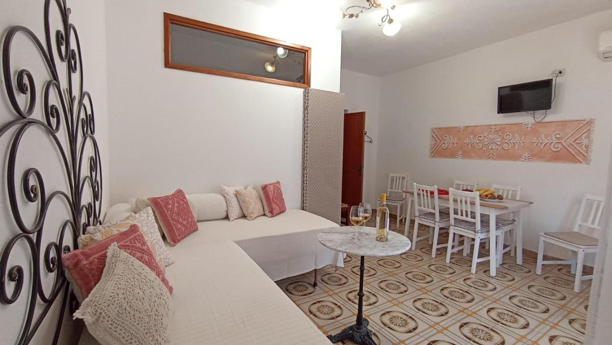 Gallura experiences Li Criasgi - Housity