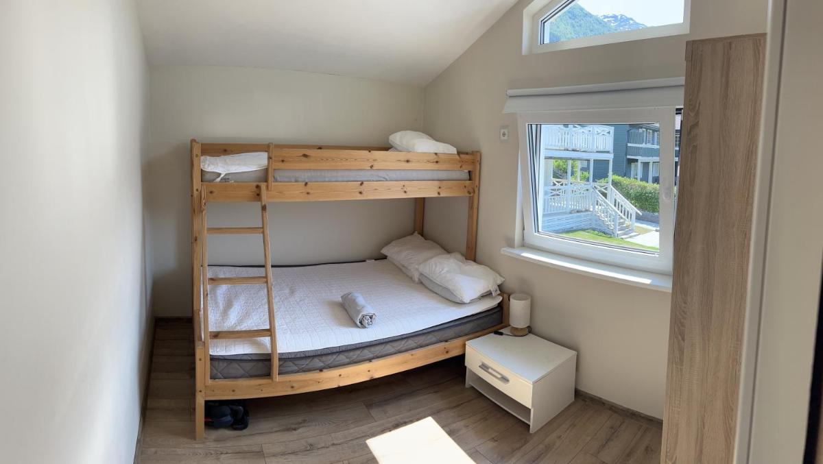 Jølster Holiday home - Housity