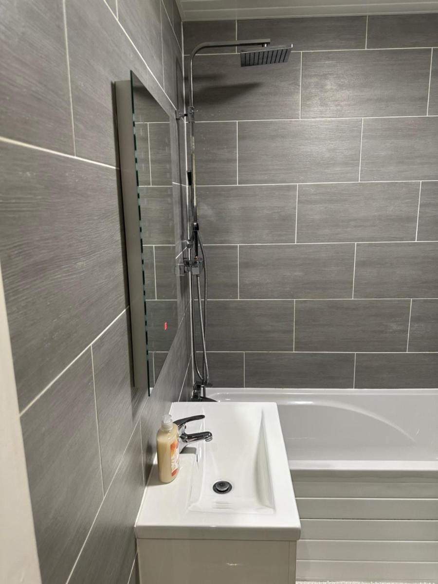 Stunning private room 2 - Housity