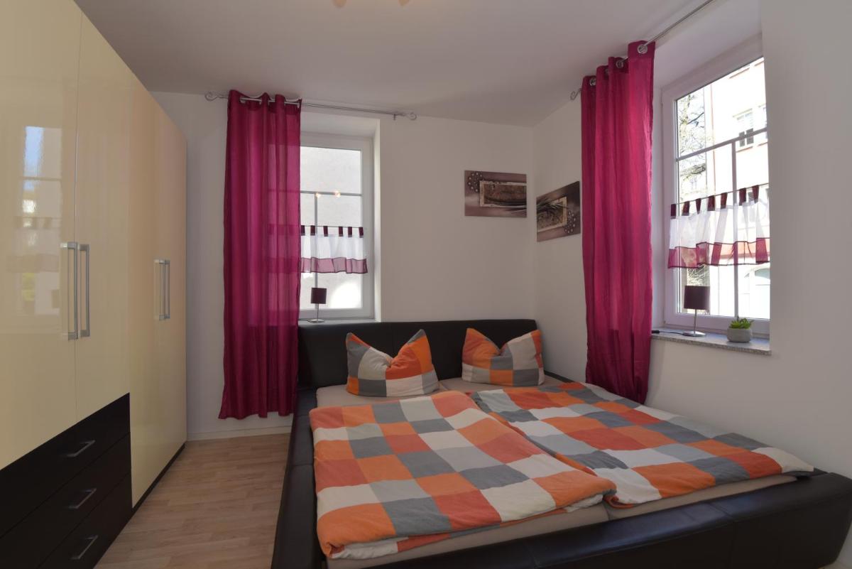 Ferienwohnungen Sonneberg - Housity