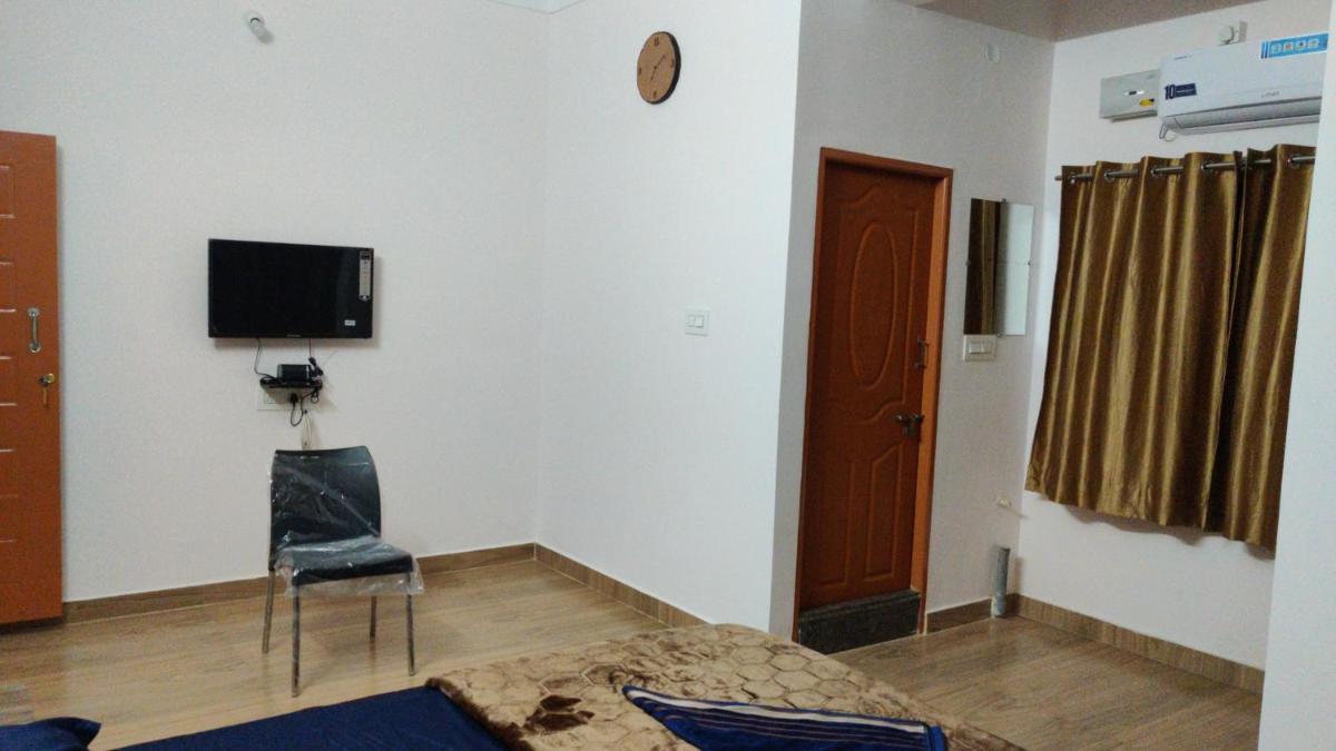 Trupthi Comforts - Housity