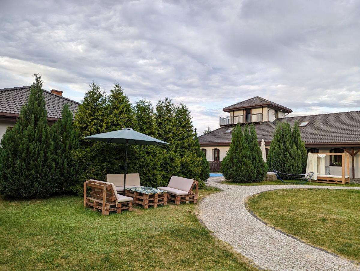 Ranczo Sielanka - Housity