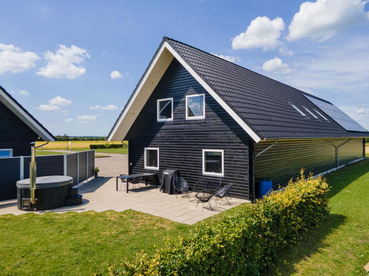 Fuglhus - hyggelig ferie på landet - Housity