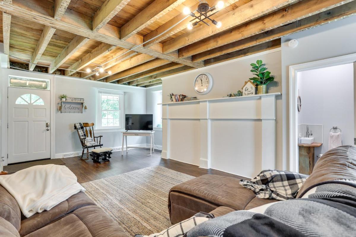 Spacious Country Home in Coatesville on Old Ranch! - Housity