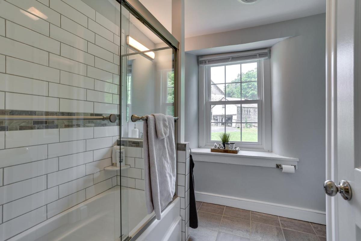 Spacious Country Home in Coatesville on Old Ranch! - Housity
