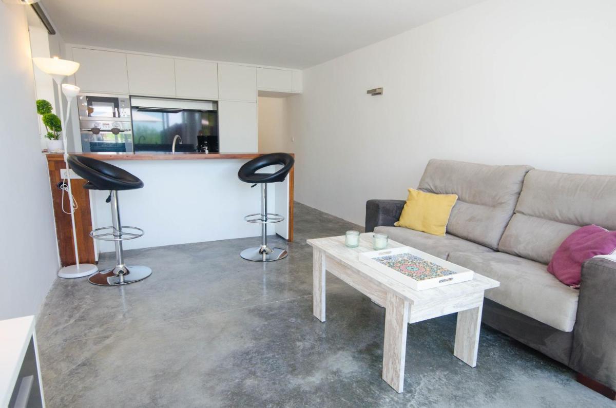 Apartment Seghers- Seaside charm by the beach - Housity