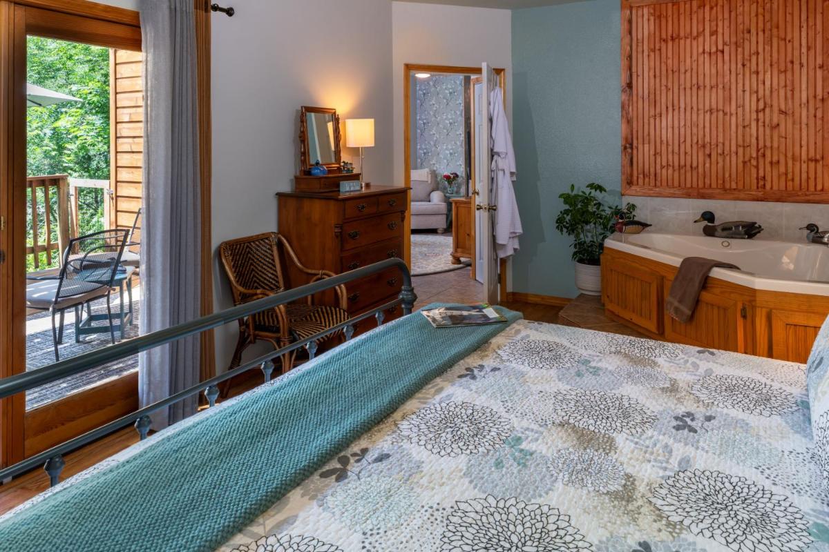 Eureka Sunset Cabins - Housity