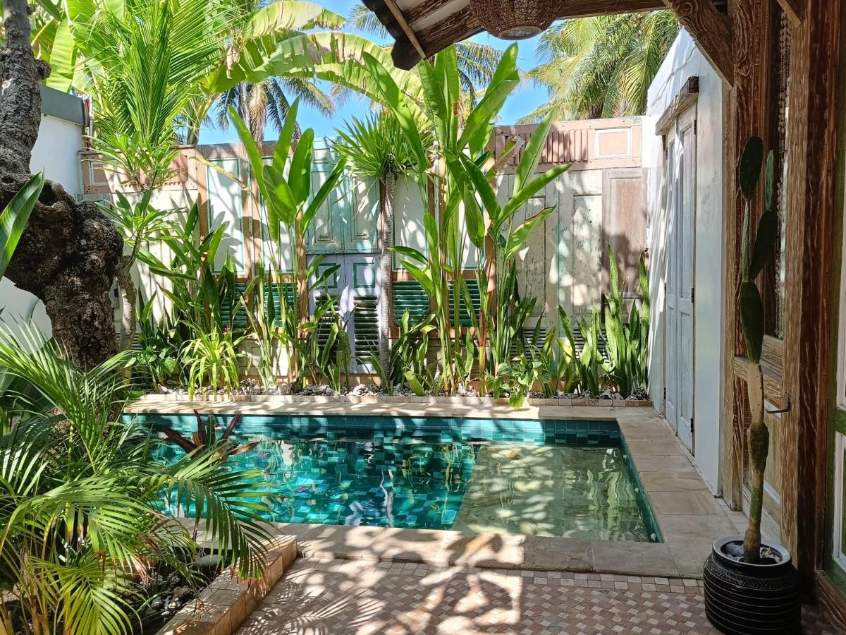 Suitetrails - Jawa House Private Villas