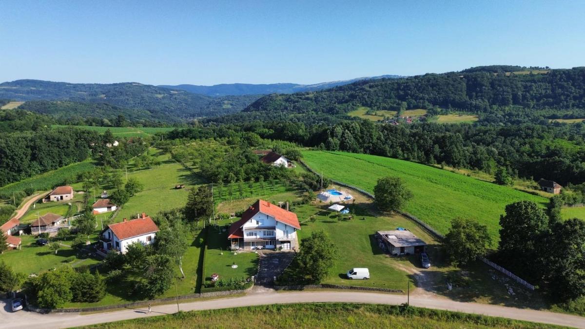 Odmor na selu Babajić - Housity
