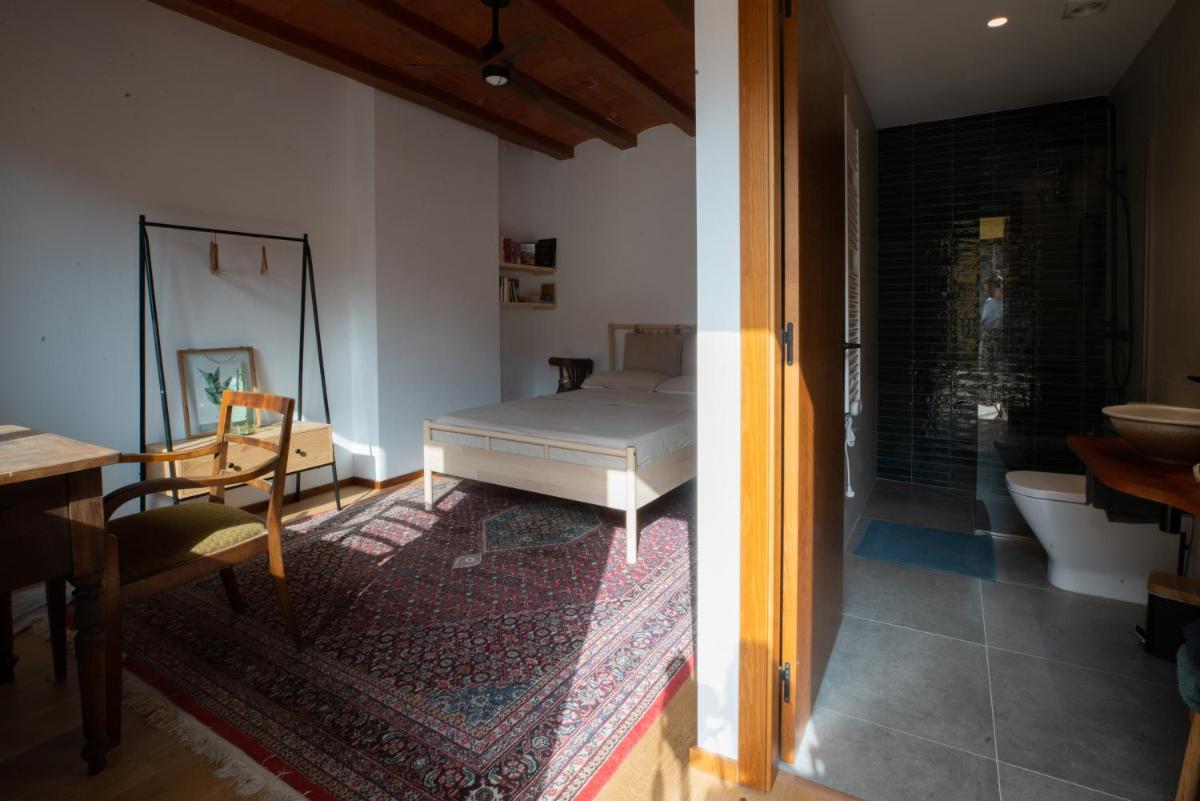 Can Raset Rustic Bed & Breakfast - Housity