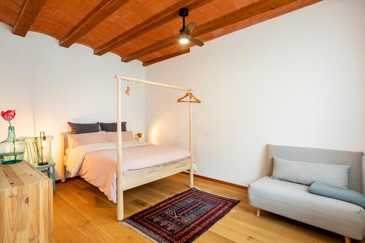 Can Raset Rustic Bed & Breakfast - Housity