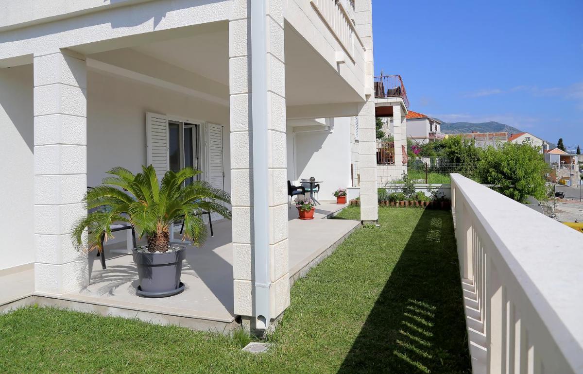Apartmani Krmek - Housity