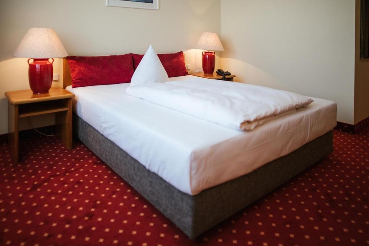 Hotel Rosenstadt & Malxestube Restaurant - Housity