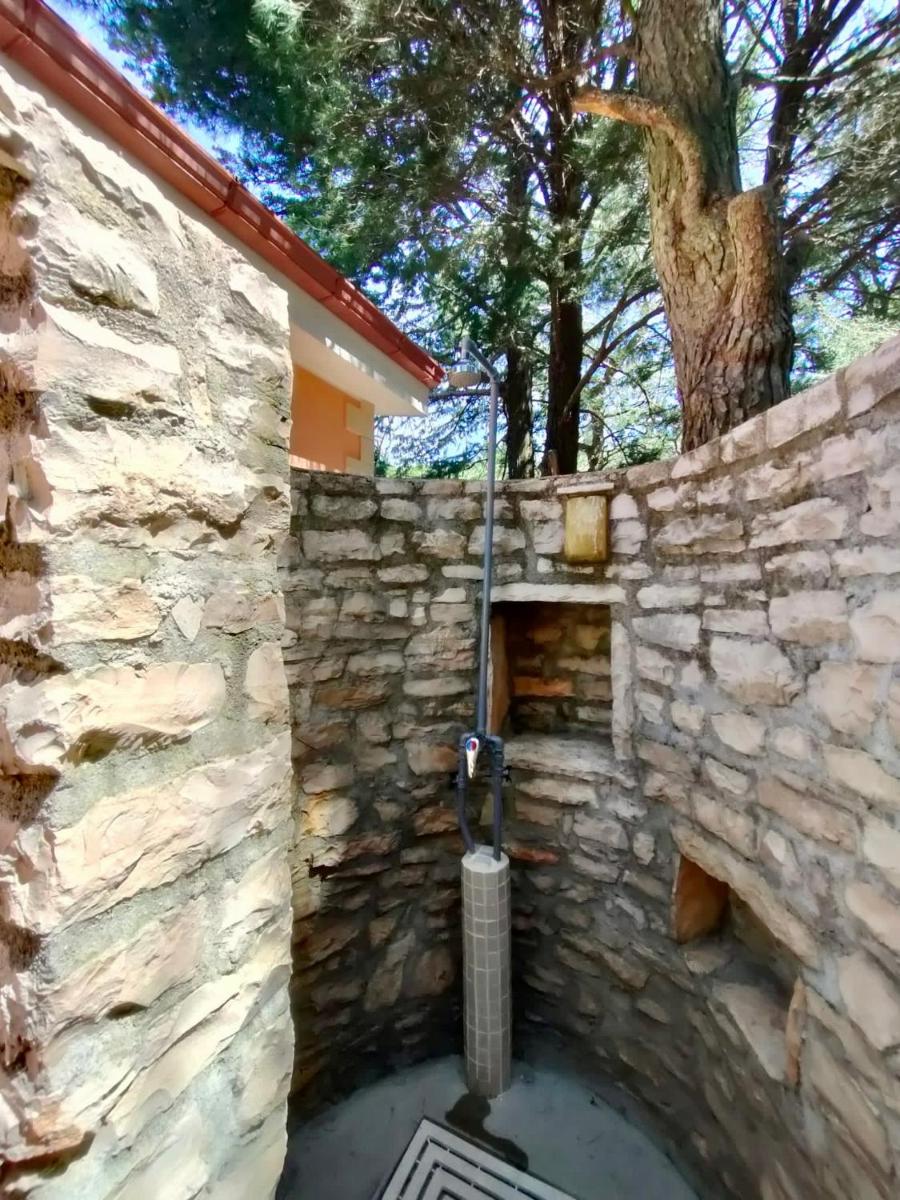 Nature, memories and garden shower at Casa del Castello - Housity