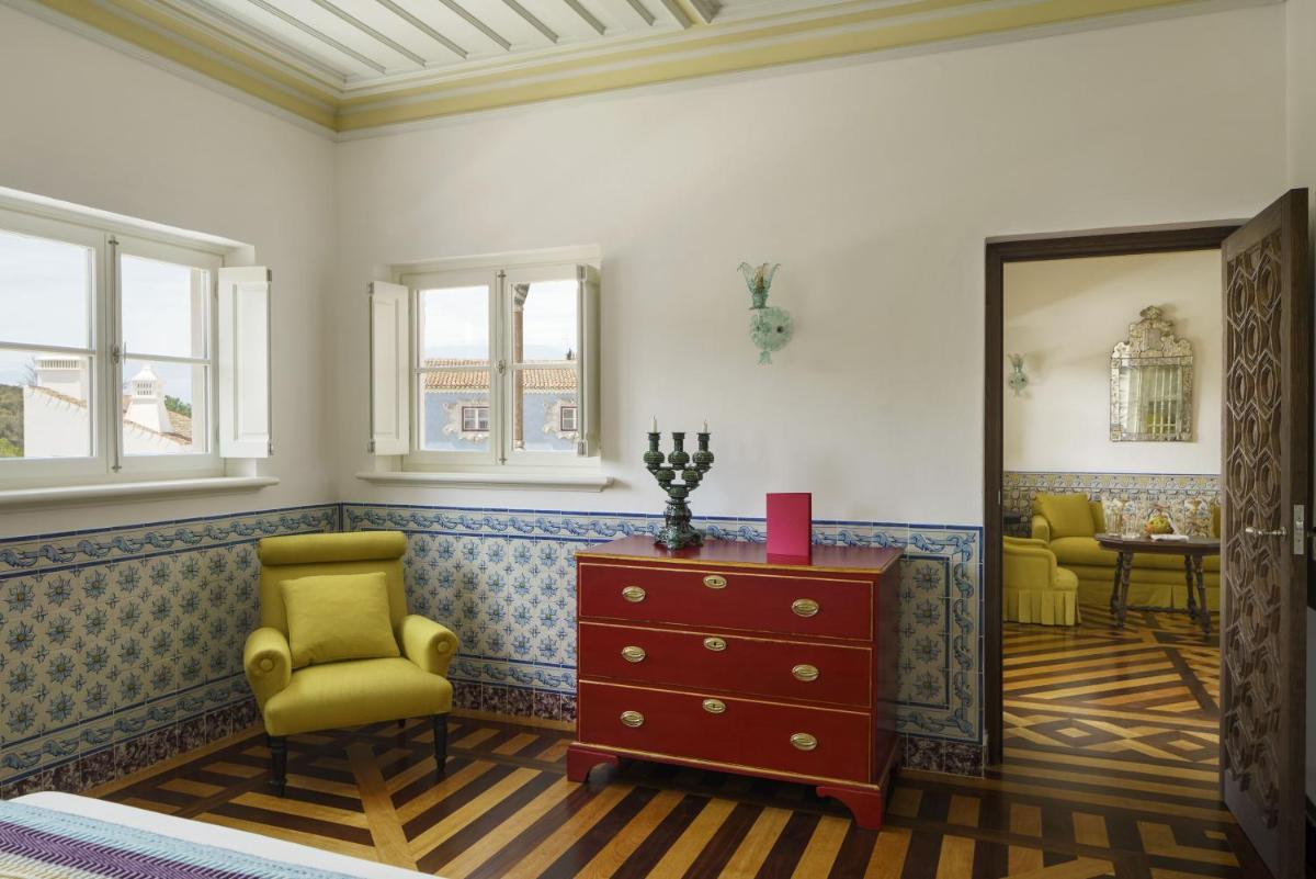 Uma área de estar em Vermelho Melides - Relais & Châteaux