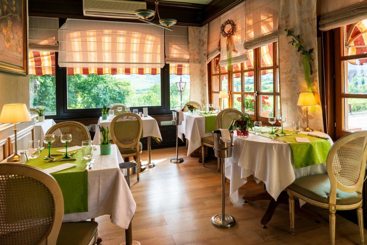 Restaurant ou autre lieu de restauration dans l'établissement Hotel Munsch Restaurant & Wellness, Colmar Nord - Haut-Koenigsbourg