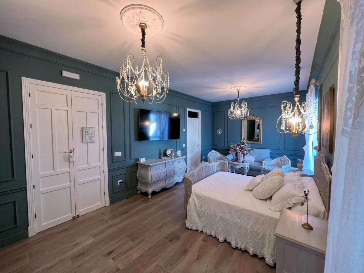 Cama o camas de una habitación en Hotel Boutique iulia 5 Estrellas