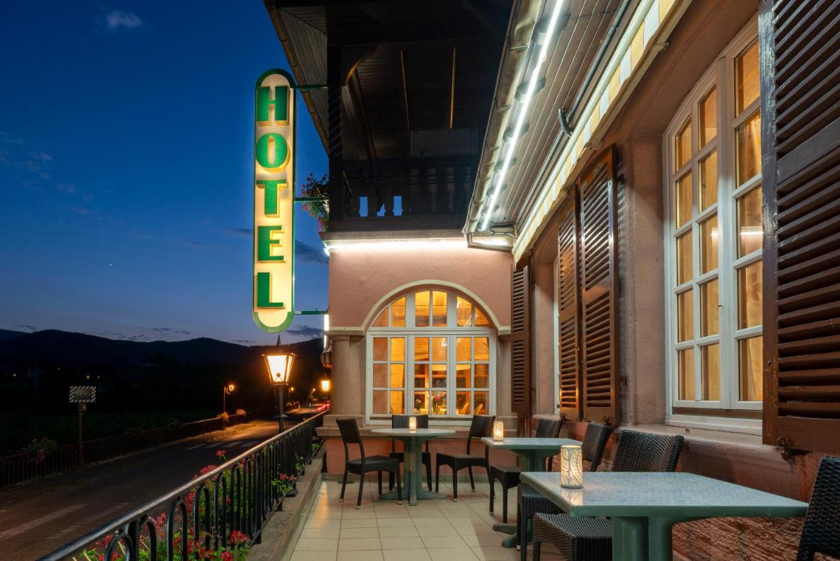 Vue générale sur la montagne ou vue sur la montagne depuis l'hôtel