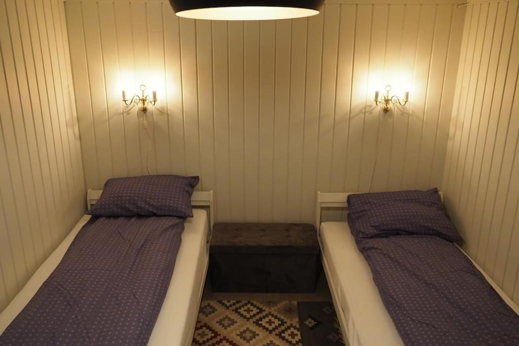 Riverside Bliss Cozy Apartment near Tvedestrand - Housity