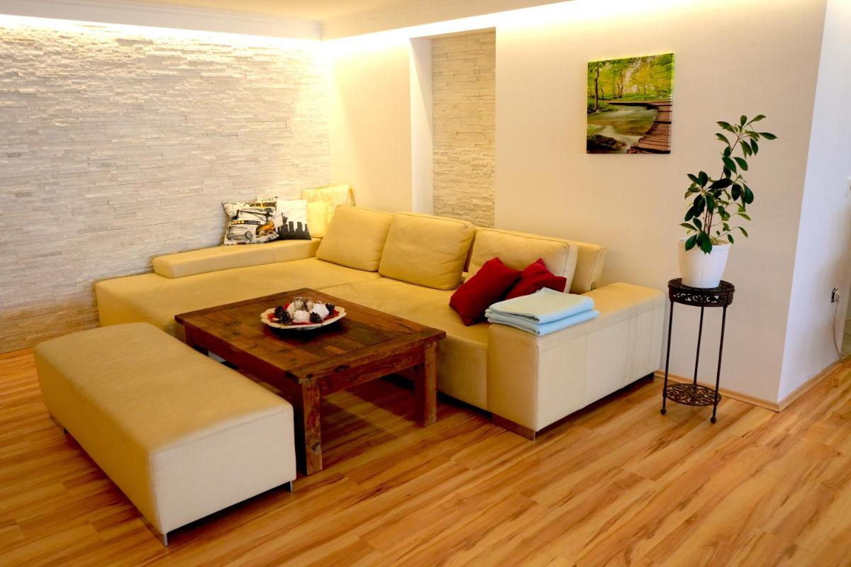 Dreamly Suites - Housity
