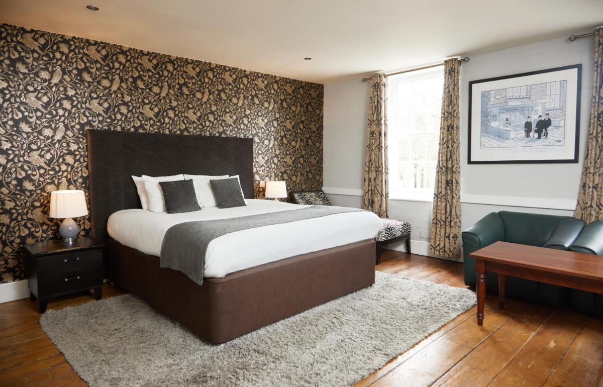 Chequers Inn by Greene King Inns - Housity