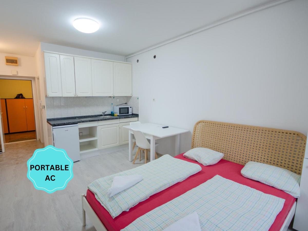 Apartment Tržaška with free parking - Housity