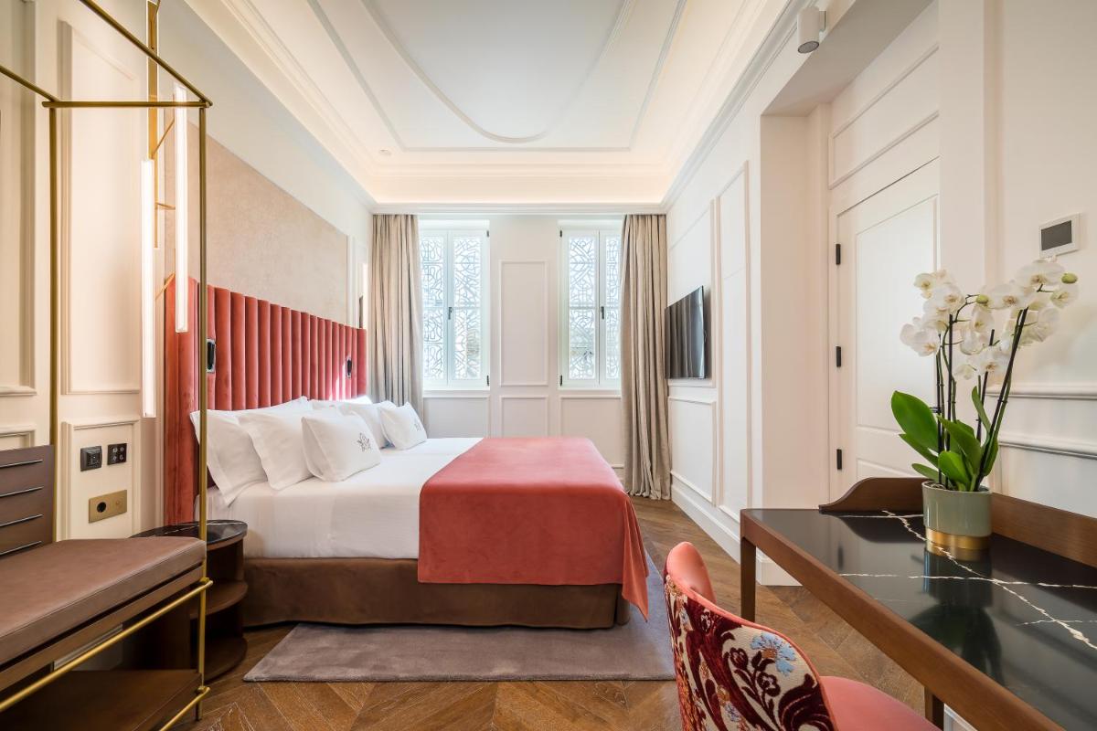 Cama o camas de una habitación en Palacio Gran Vía, a Royal Hideaway Hotel
