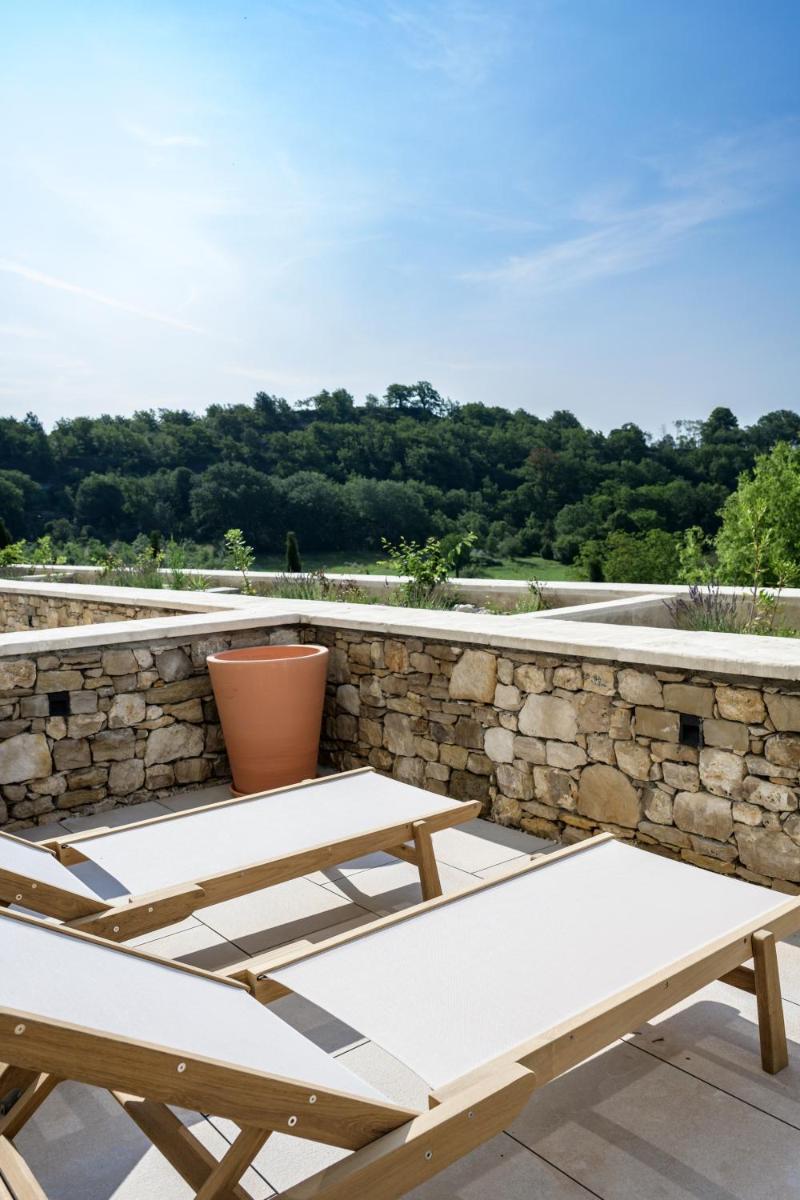 Balcon ou terrasse dans l'établissement Le Couvent des Minimes, un Hôtel & Spa L'Occitane en Provence