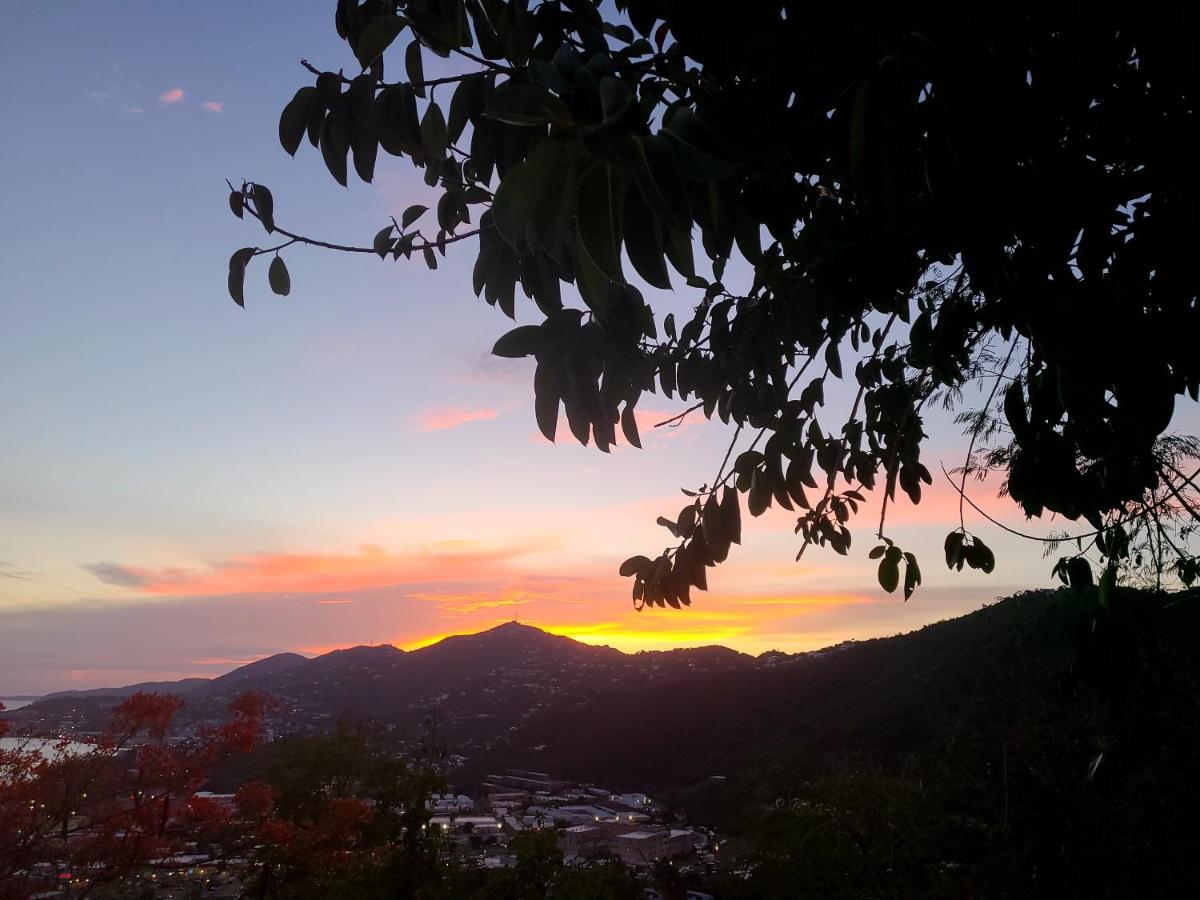 Boundless Bliss Hotel - Housity