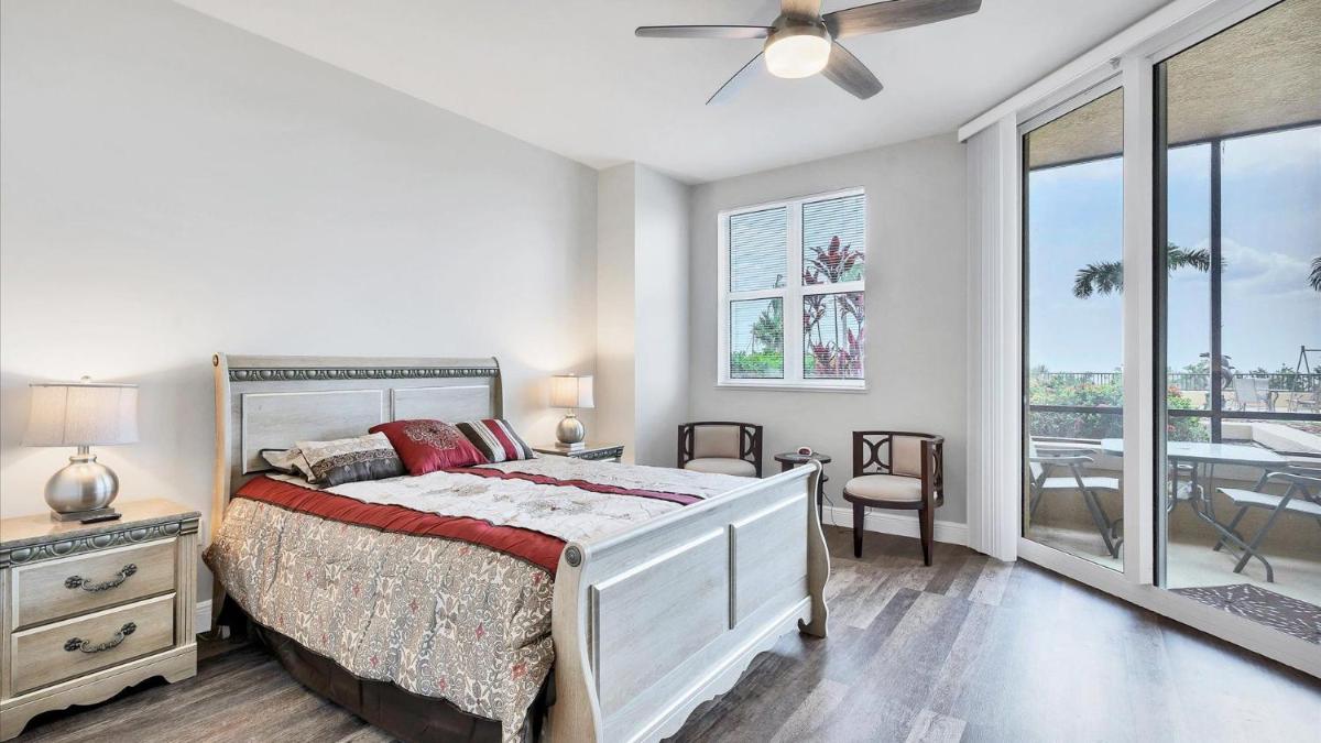 3321 Sunset Key Unit 102 - Housity
