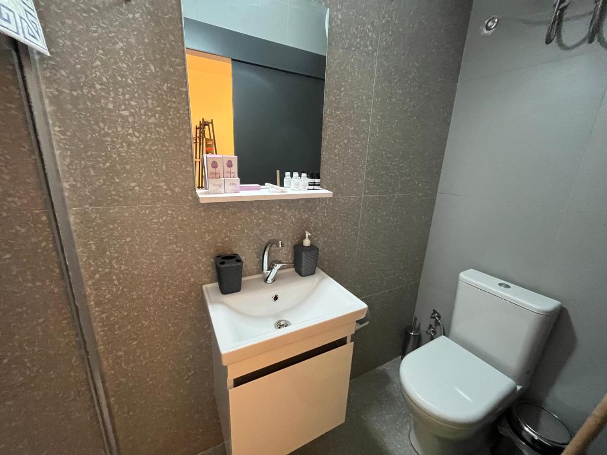 Mr. Studio in Ortakoy , North Nicosia + wifi + netflix - Housity