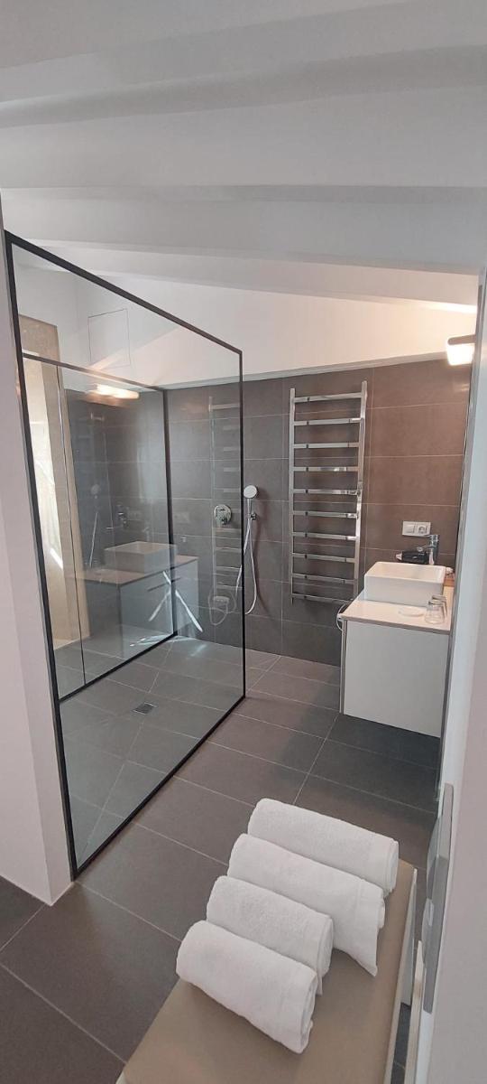 Un baño de Bennoc Petit Hotel - Only Adults