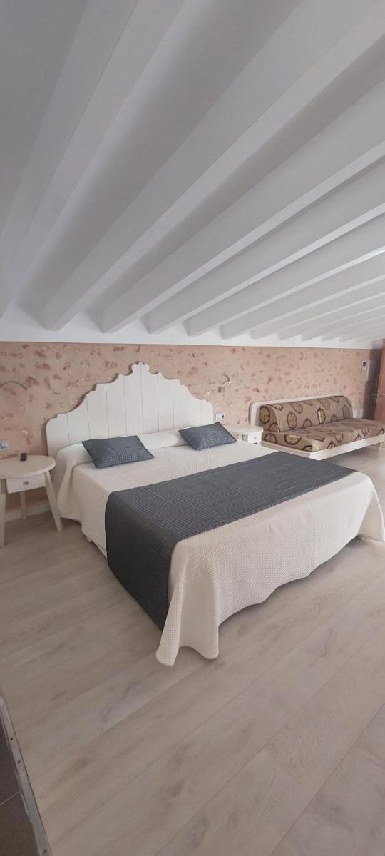 Cama o camas de una habitación en Bennoc Petit Hotel - Only Adults
