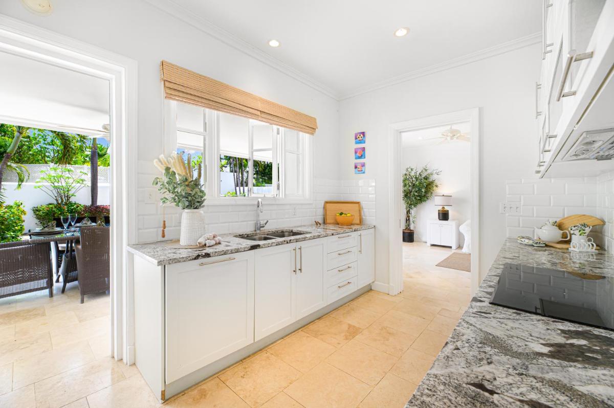 Mullins Bay 10, Pandora by Island Villas - Housity