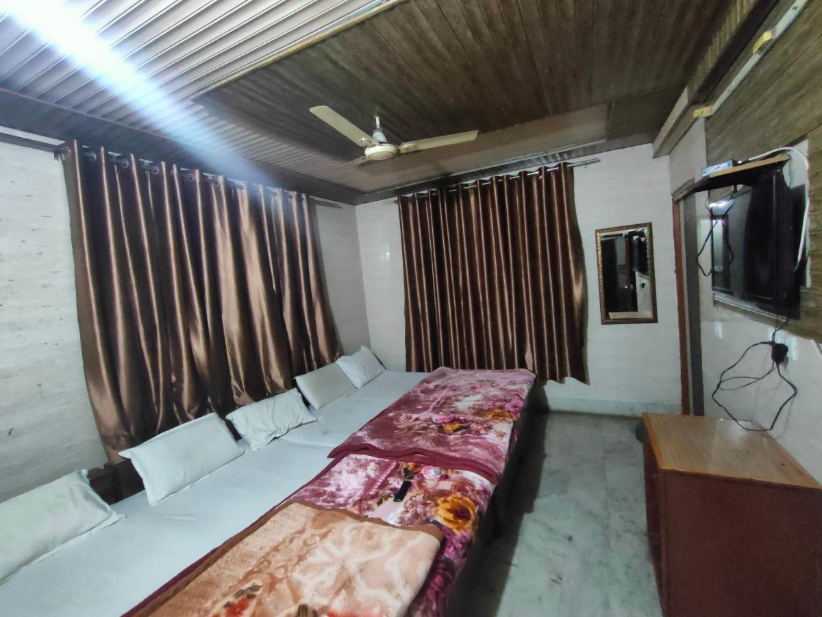 Hotel Shubhadra Guest House - Housity