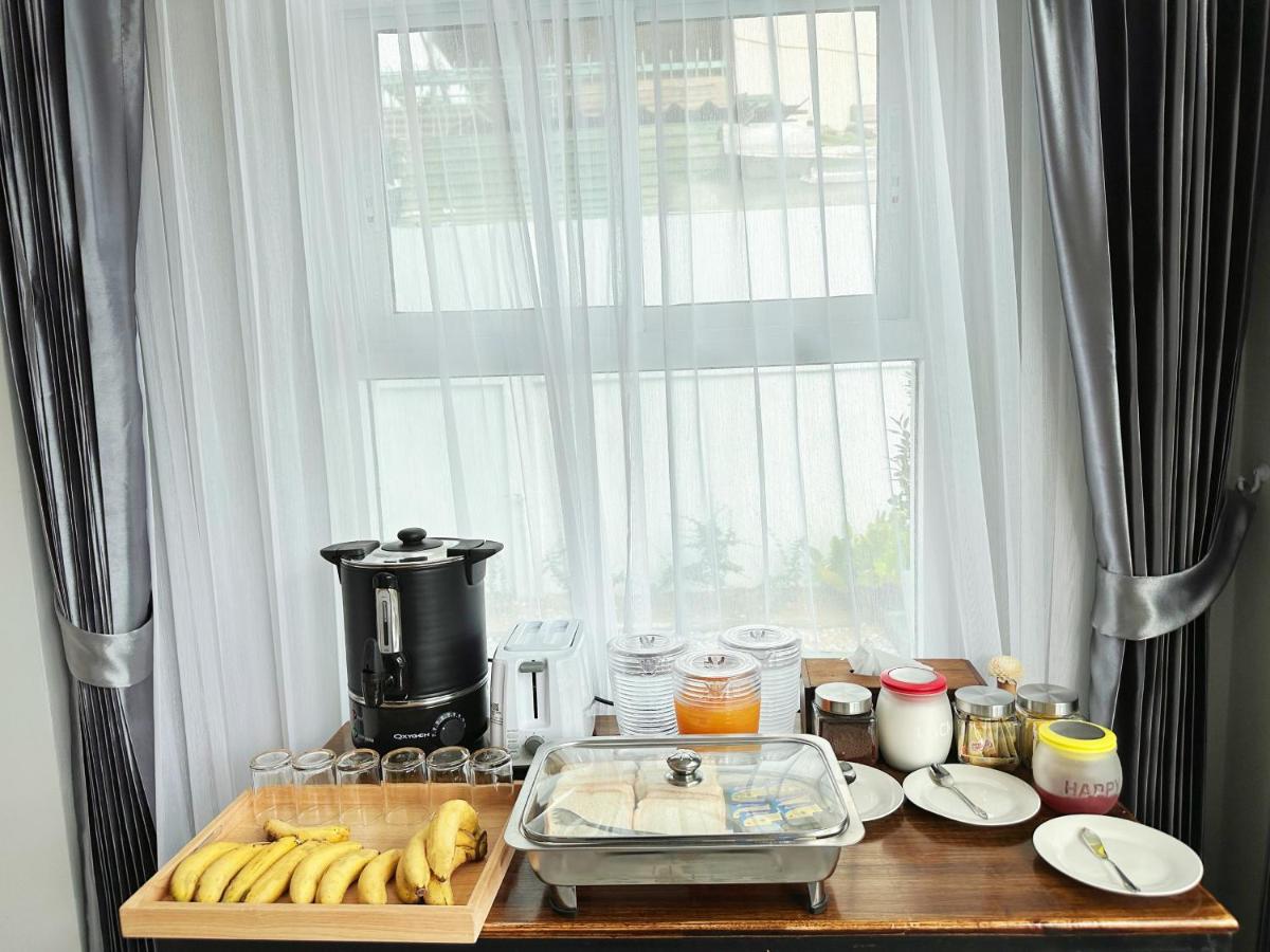 The White House Rachamankha เดอะ ไวท์เฮ้าส์ ราชมรรคา - Housity